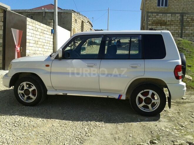 Mitsubishi Pajero io 1999, 180,000 km - 1.8 l - Bakı