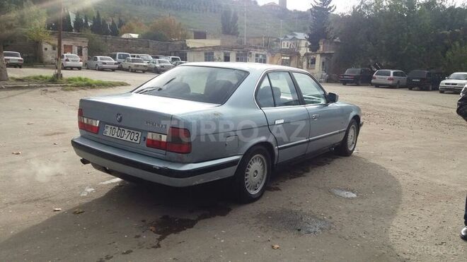 BMW 520 1989, 300,000 km - 2.0 l - Bakı