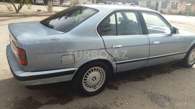 BMW 520 1989, 300,000 km - 2.0 l - Bakı