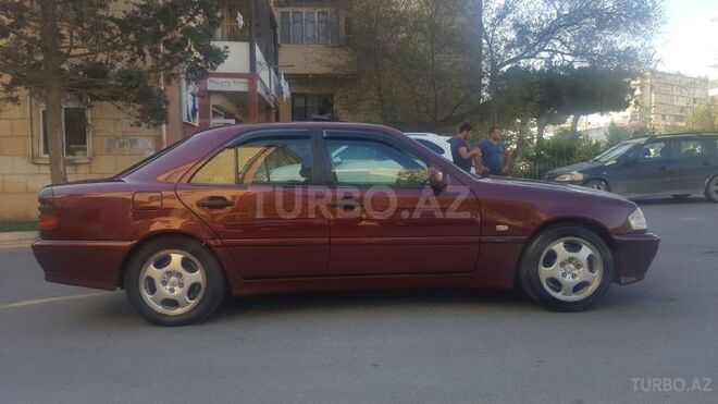 Mercedes C 180 2000, 270,000 km - 1.8 l - Bakı