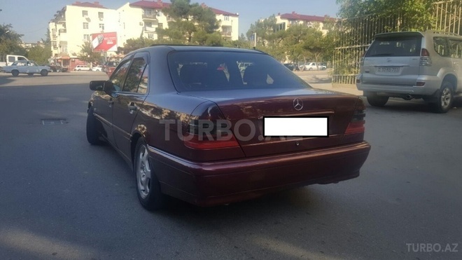Mercedes C 180 2000, 270,000 km - 1.8 l - Bakı