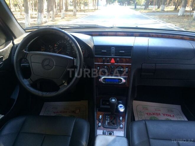 Mercedes C 180 1999, 215,000 km - 1.8 l - Sumqayıt