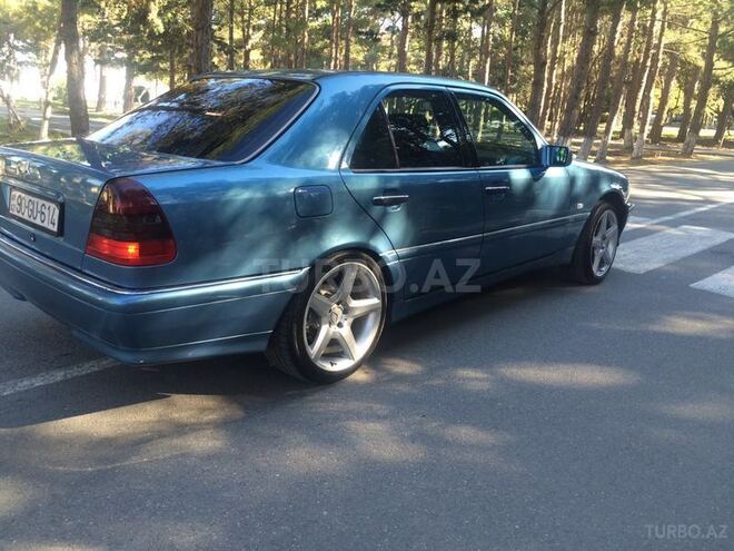 Mercedes C 180 1999, 215,000 km - 1.8 l - Sumqayıt