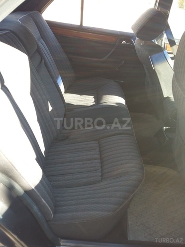 Mercedes E 230 1991, 310,010 km - 2.3 l - Bakı