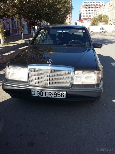 Mercedes E 230 1991, 310,010 km - 2.3 l - Bakı