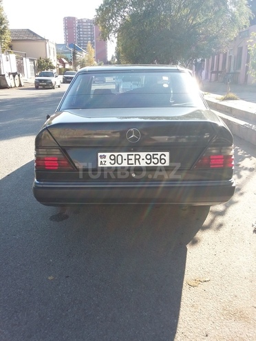 Mercedes E 230 1991, 310,010 km - 2.3 l - Bakı