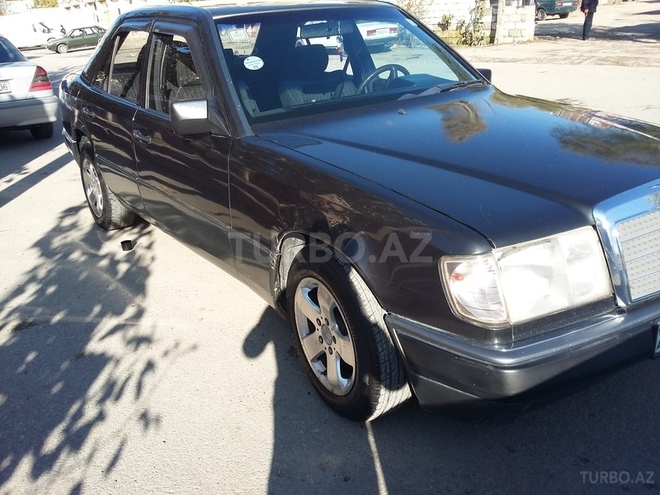 Mercedes E 230 1991, 310,010 km - 2.3 l - Bakı