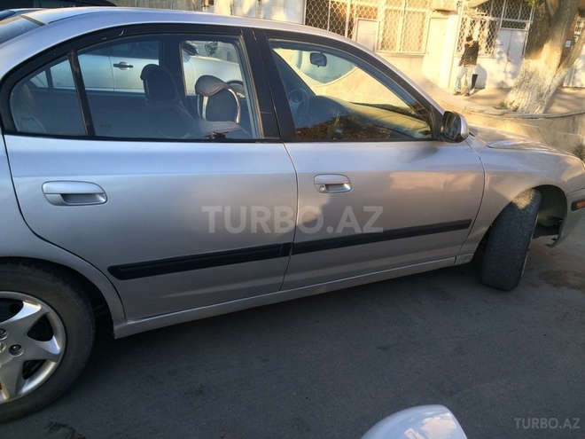 Hyundai Elantra 2003, 194,000 km - 2.0 l - Bakı