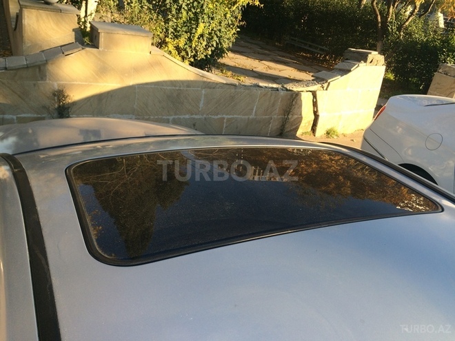 Hyundai Elantra 2003, 194,000 km - 2.0 l - Bakı