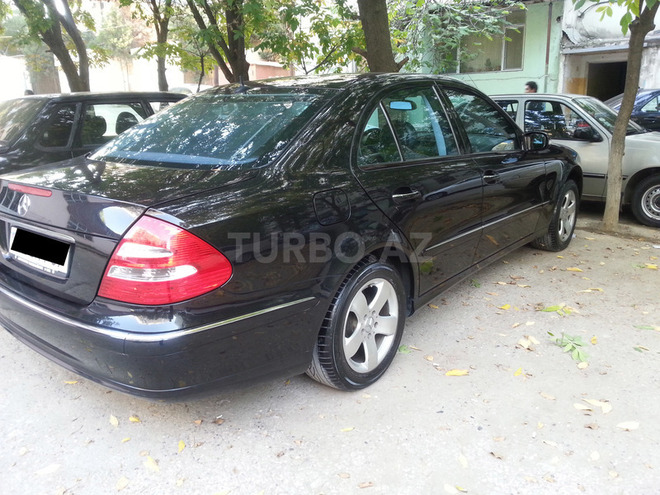 Mercedes E 240 2003, 160,000 km - 2.4 l - Bakı