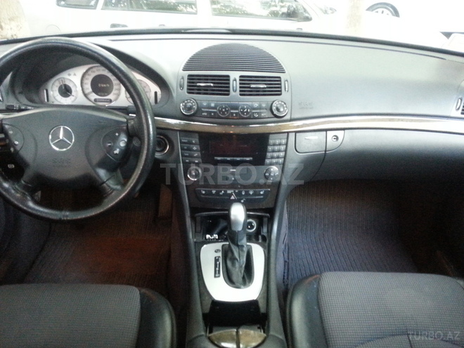 Mercedes E 240 2003, 160,000 km - 2.4 l - Bakı