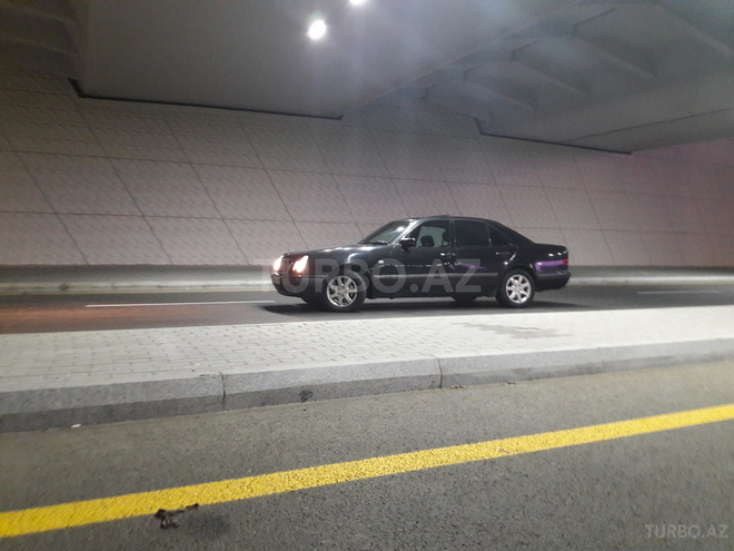 Mercedes E 280 1997, 400,000 km - 2.8 l - Bakı
