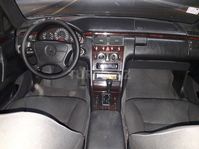 Mercedes E 280 1997, 400,000 km - 2.8 l - Bakı