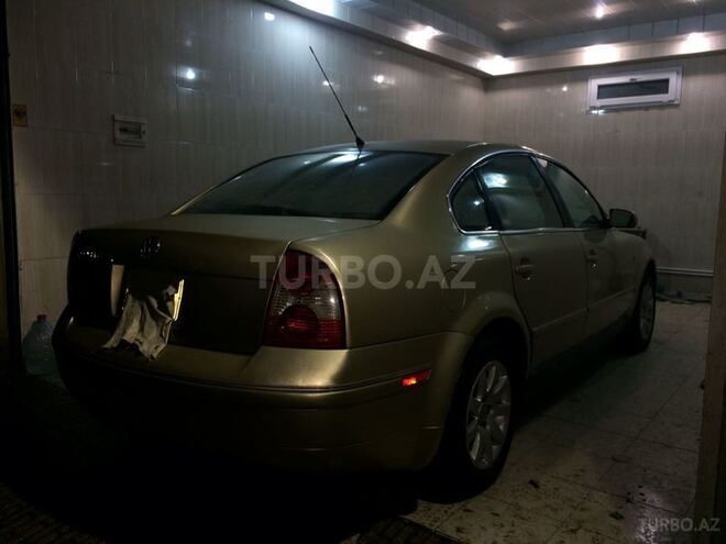 Volkswagen Passat 2001, 213,500 km - 1.8 l - Bakı