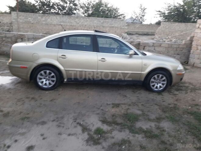 Volkswagen Passat 2001, 213,500 km - 1.8 l - Bakı