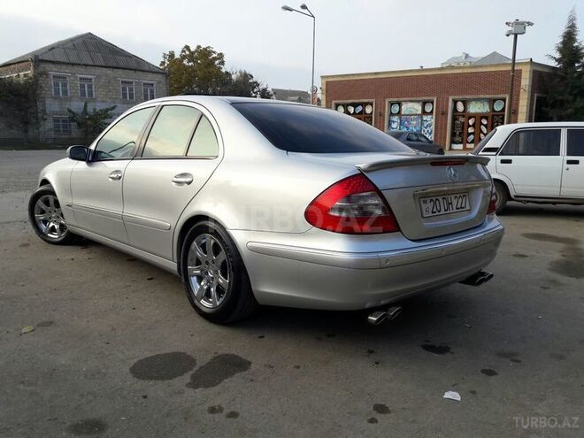 Mercedes E 240 2002, 157,000 km - 2.4 l - Gəncə