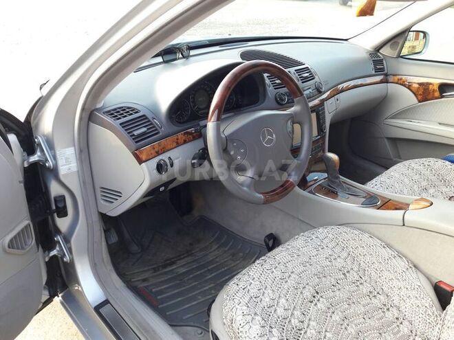 Mercedes E 240 2002, 157,000 km - 2.4 l - Gəncə
