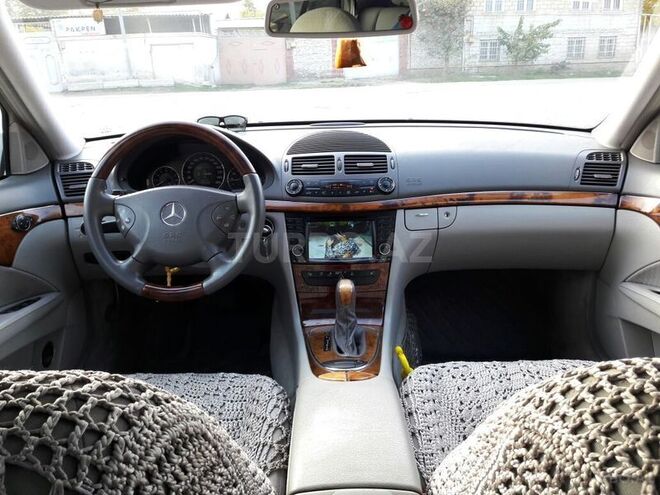 Mercedes E 240 2002, 157,000 km - 2.4 l - Gəncə