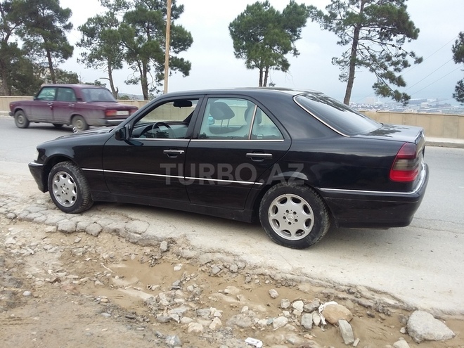 Mercedes C 230 1999, 297,000 km - 2.3 l - Bakı