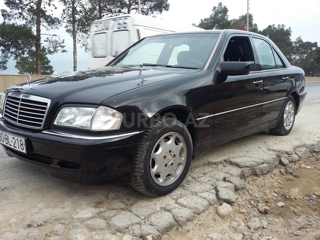 Mercedes C 230 1999, 297,000 km - 2.3 l - Bakı