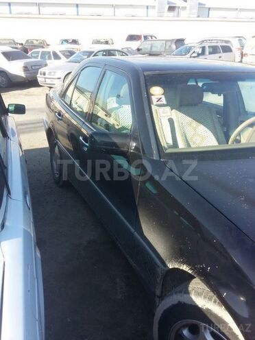 Mercedes C 230 1998, 235,000 km - 2.3 l - Bakı