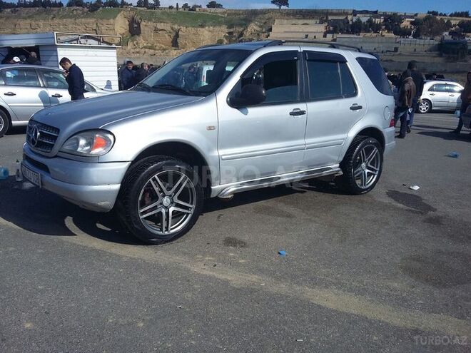 Mercedes ML 320 1999, 230,000 km - 3.2 l - Bakı
