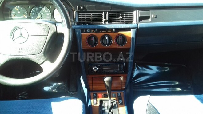Mercedes 190 1991, 273,000 km - 1.8 l - Sumqayıt