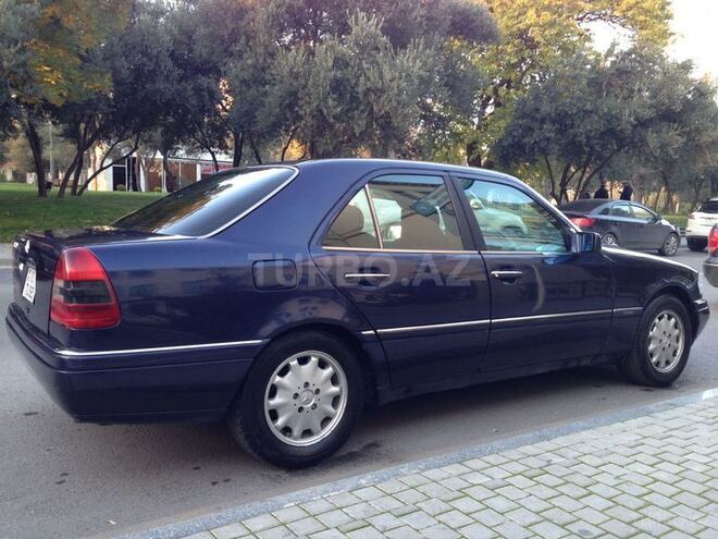 Mercedes C 220 1995, 400,000 km - 2.2 л - Bakı