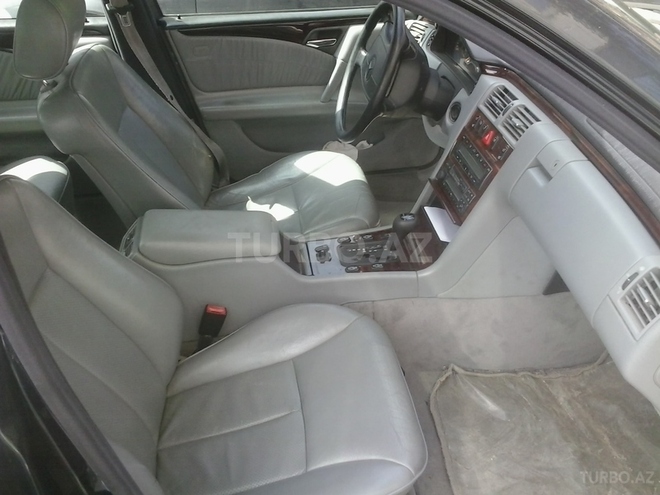 Mercedes E 280 1997, 230,000 km - 2.8 l - Bakı
