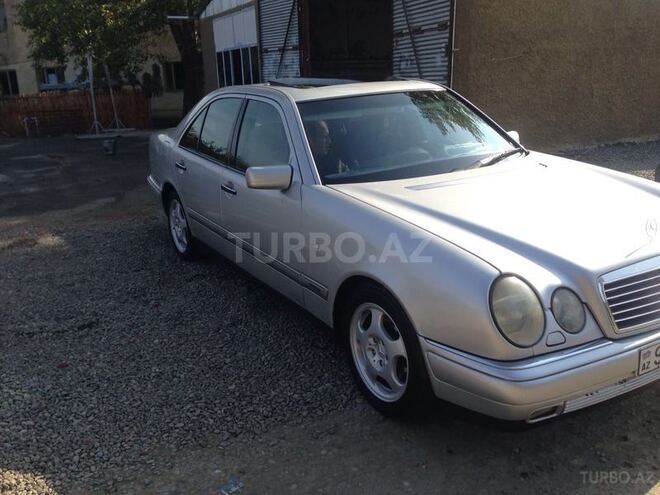 Mercedes E 230 1997, 253,000 km - 2.3 л - Goranboy