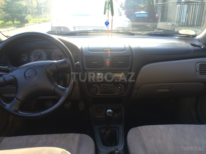 Nissan Sunny 2002, 316,000 km - 1.6 l - Bakı