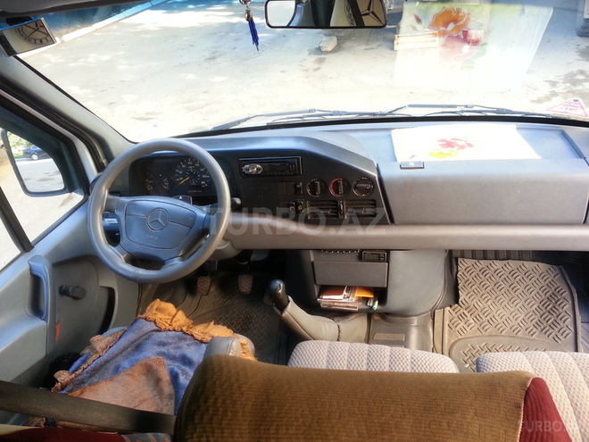 Mercedes Sprinter 212 1997, 70,000 km - 2.9 l - Bakı