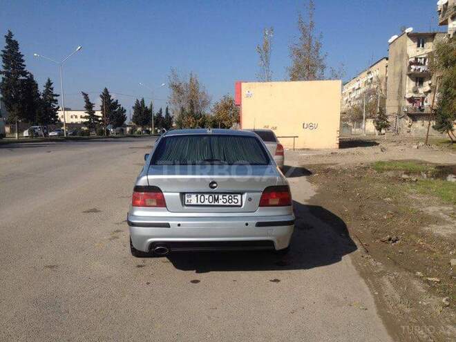 BMW 528 1998, 109,000 km - 2.8 л - Sumqayıt
