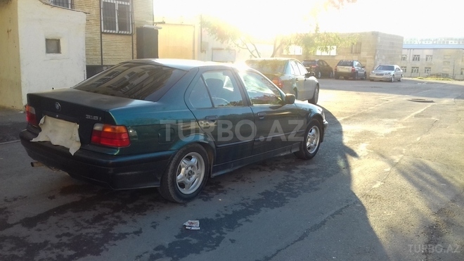 BMW 318 1992, 402,401 km - 1.8 l - Bakı
