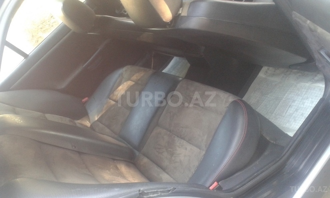 BMW 323 1995, 245,000 km - 2.5 l - Sumqayıt