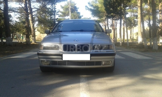 BMW 323 1995, 245,000 km - 2.5 l - Sumqayıt