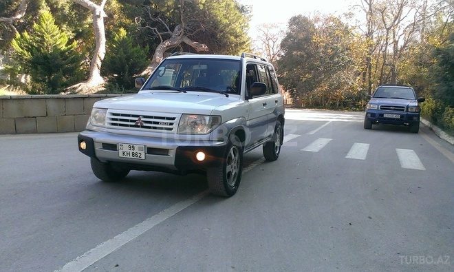 Mitsubishi Pajero io 1998, 234,765 km - 1.8 l - Bakı