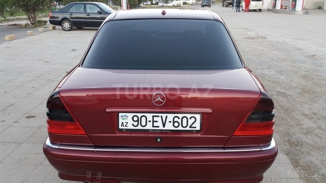 Mercedes C 240 1999, 231,200 km - 2.4 l - Sumqayıt