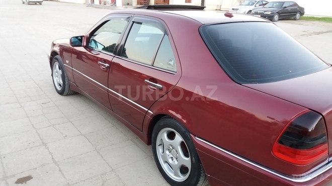 Mercedes C 240 1999, 231,200 km - 2.4 l - Sumqayıt