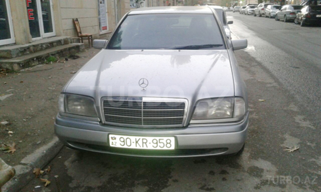 Mercedes C 200 1995, 220,000 km - 2.0 l - Bakı