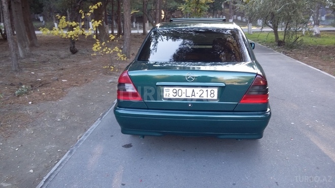 Mercedes C 180 1999, 225,000 km - 1.8 l - Sumqayıt