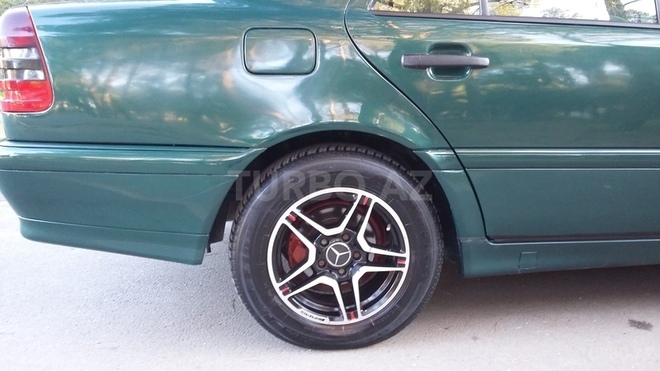 Mercedes C 180 1999, 225,000 km - 1.8 l - Sumqayıt