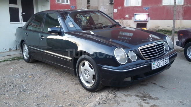 Mercedes E 220 2000, 315,000 km - 2.2 l - Bakı
