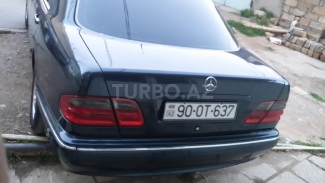 Mercedes E 220 2000, 315,000 km - 2.2 l - Bakı
