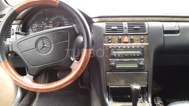 Mercedes E 320 1997, 222,222 km - 3.2 l - Sumqayıt