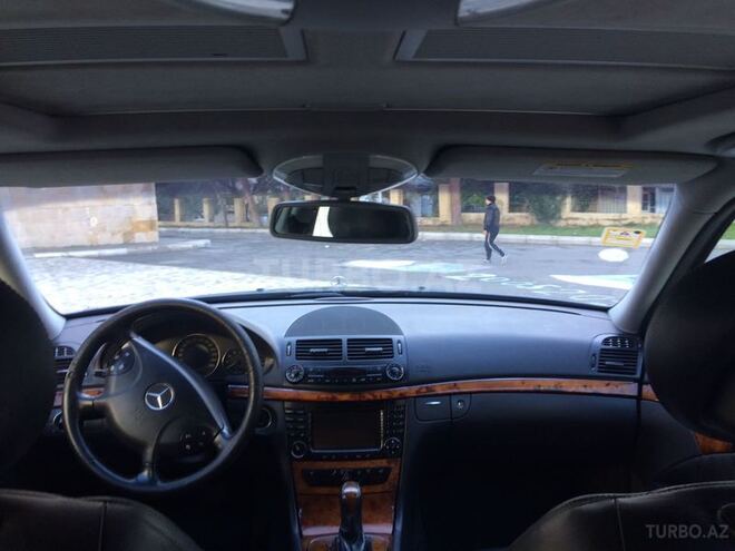Mercedes E 240 2004, 270,000 km - 2.6 l - Bakı