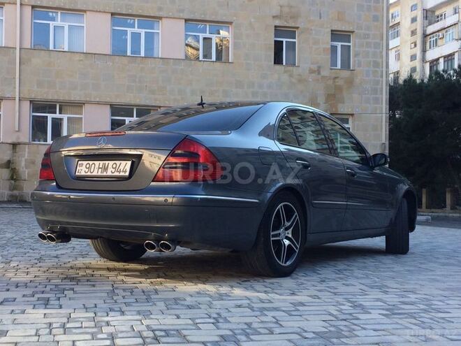 Mercedes E 240 2004, 270,000 km - 2.6 l - Bakı