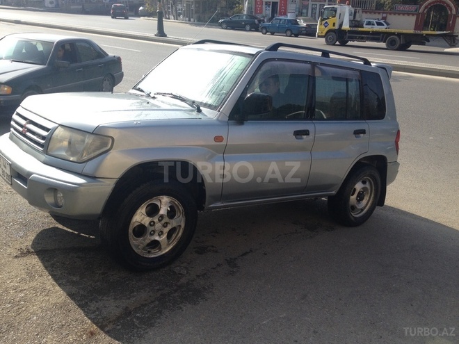 Mitsubishi Pajero io 1998, 200,000 km - 1.8 l - Bakı