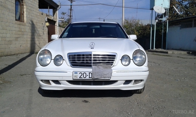 Mercedes E 240 2000, 200,000 km - 2.6 l - Gəncə
