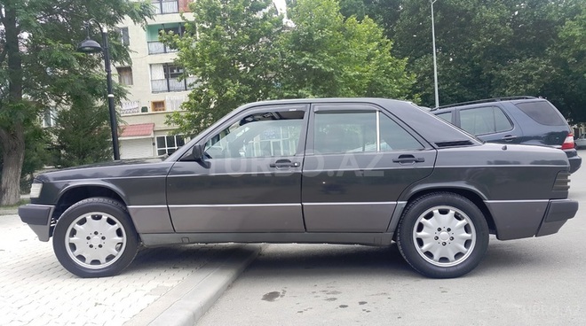 Mercedes 190 1991, 250,000 km - 2.3 l - Bakı